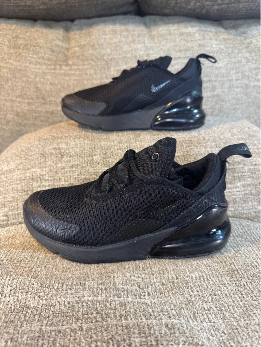 Nike Air Max 270 Triple Black Kids Sneakers Sz 13C AO2372-006